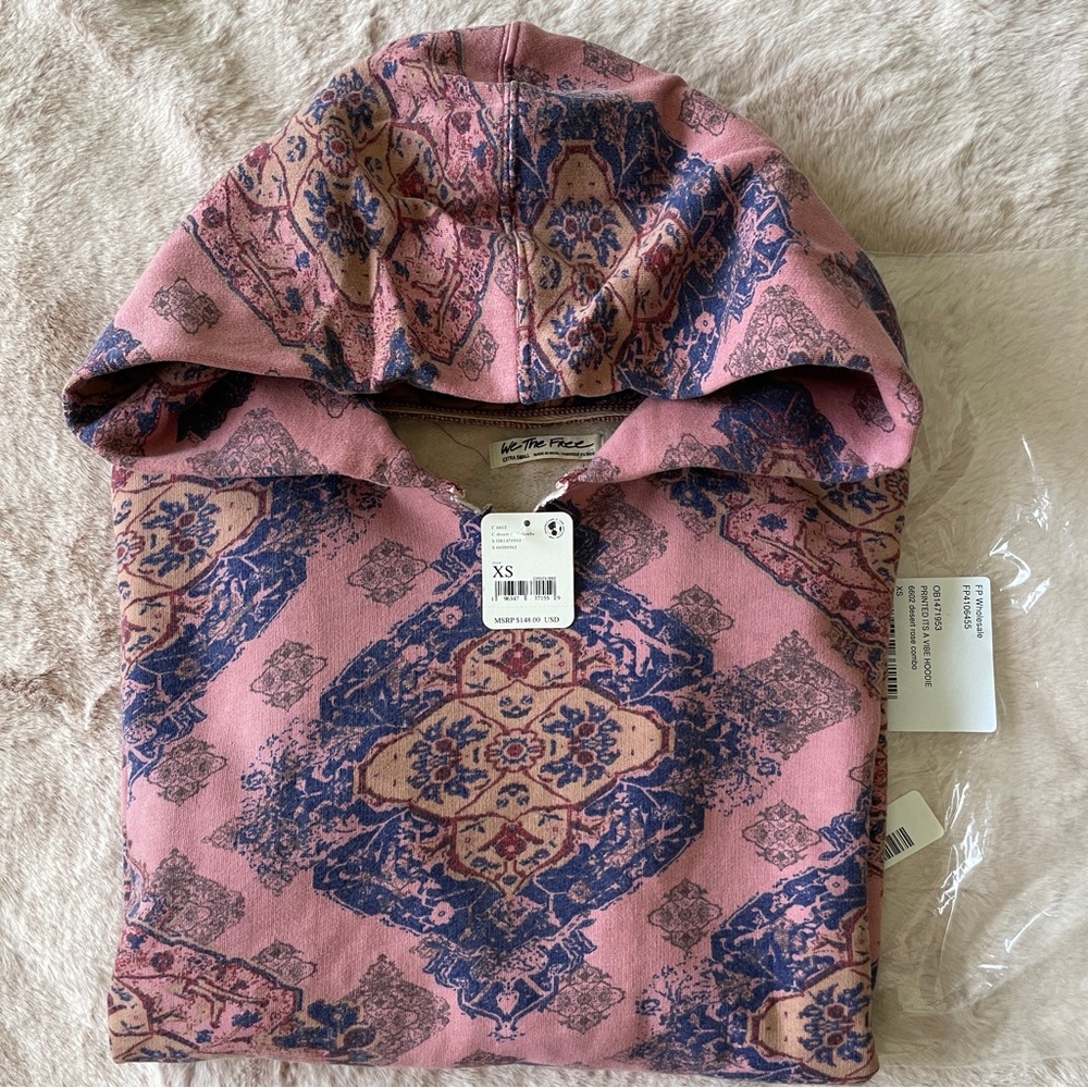 SOLD💝NEW Free People Printed It's a Vibe Hoodie In Desert Rose Combo Pink - Picture 10 of 16